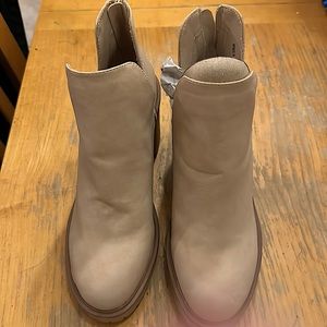 Dv by Dolce Vita Jerad Fashion Boot.